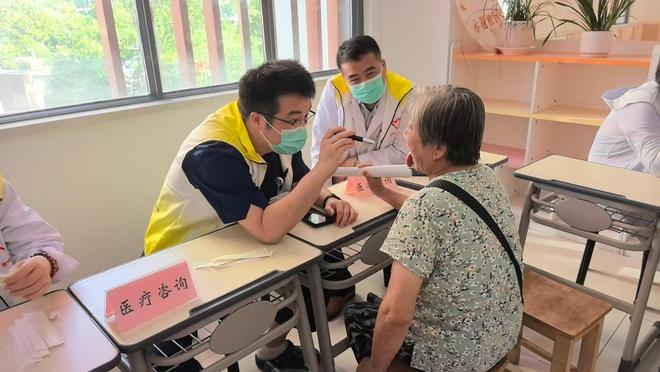 东渚街道：暖心义诊，点亮居民健康路